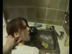 Pornó videó neki elő ...