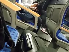 Édes csókok, simogat ...